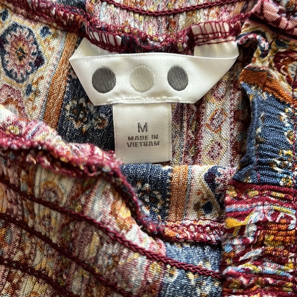 Size medium. - Picture 2 of 5